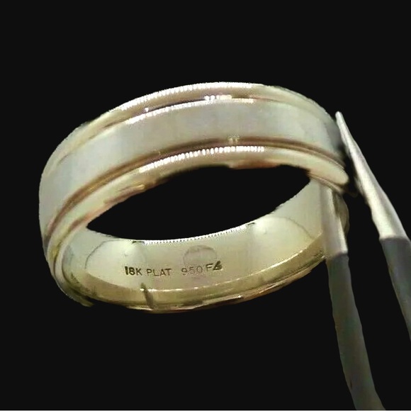 18K WHITE GOLD AND .950 PLATINUM MEN'S BAND RING - Picture 1 of 13